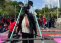 Patung Tikus Berdasi Diarak di Patung Kuda, Aliansi Gebrak: Simbol Rezim yang Korup